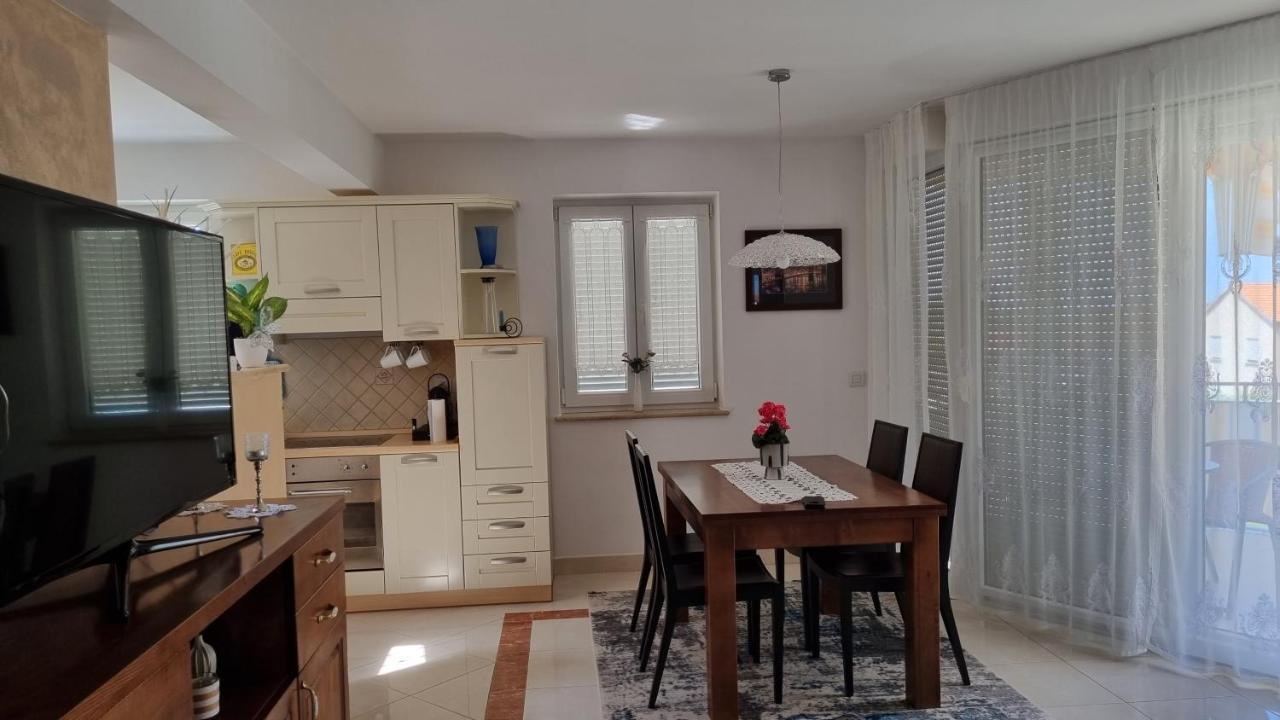 Appartement Sunny Maj Пореч Екстериор снимка